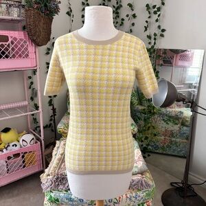 Ann Taylor Yellow Houndstooth Knit Top XS Preppy Chic Short Sleeve Sweater